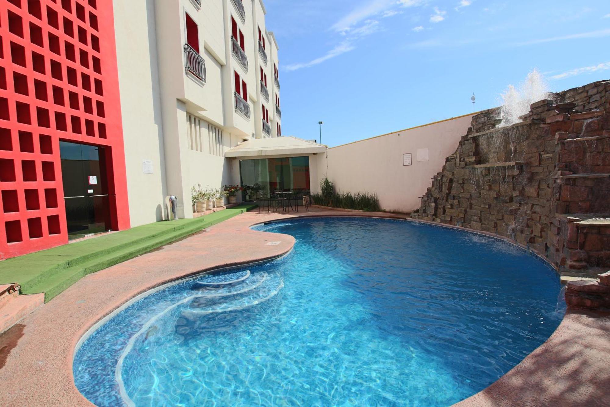 Hotel Colon Plaza Business Class Nuevo Laredo Exterior foto